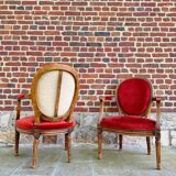Paire De Fauteuils Médaillon De Style Louis XVI XIX Eme Siècle