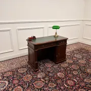 Compact Classic English Desk