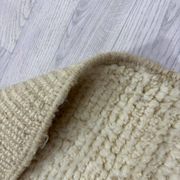 Handmade wool rug size 150 x 250 cm