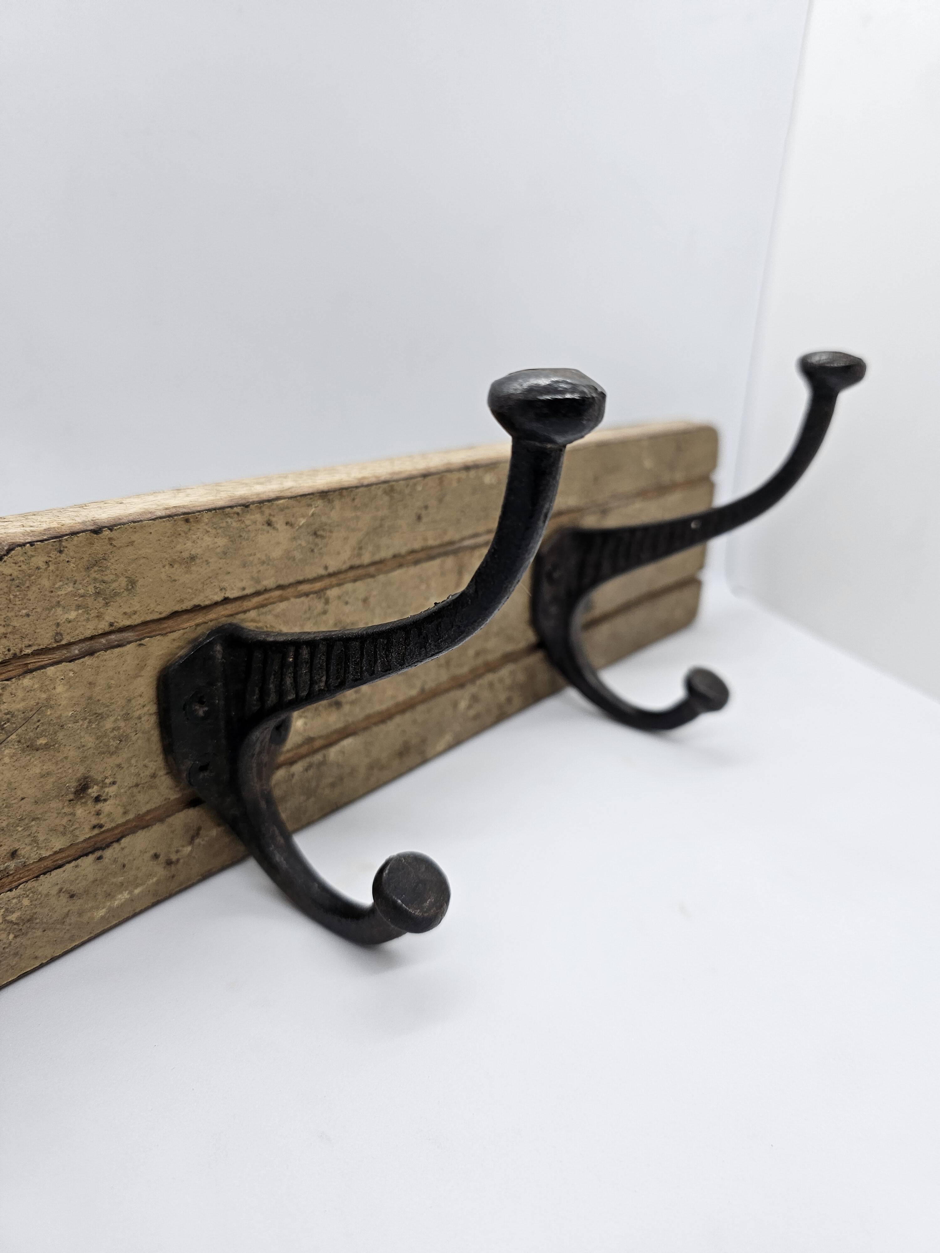 Solid teak coat hook with 2 double cast iron hooks