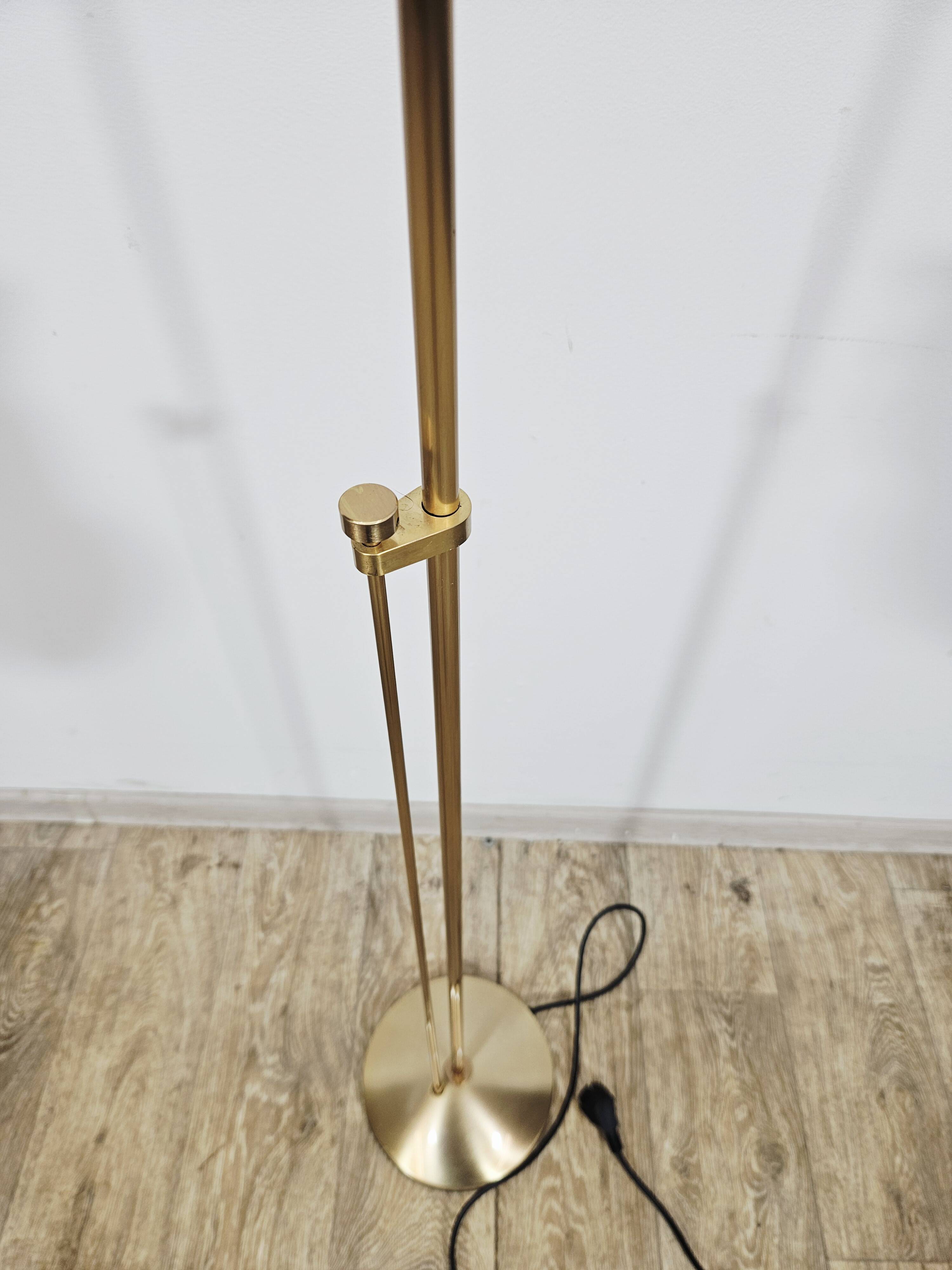 Floor lamp/Estiluz/P-1129/designed by Leonardo Marelli/ 1980s/90s