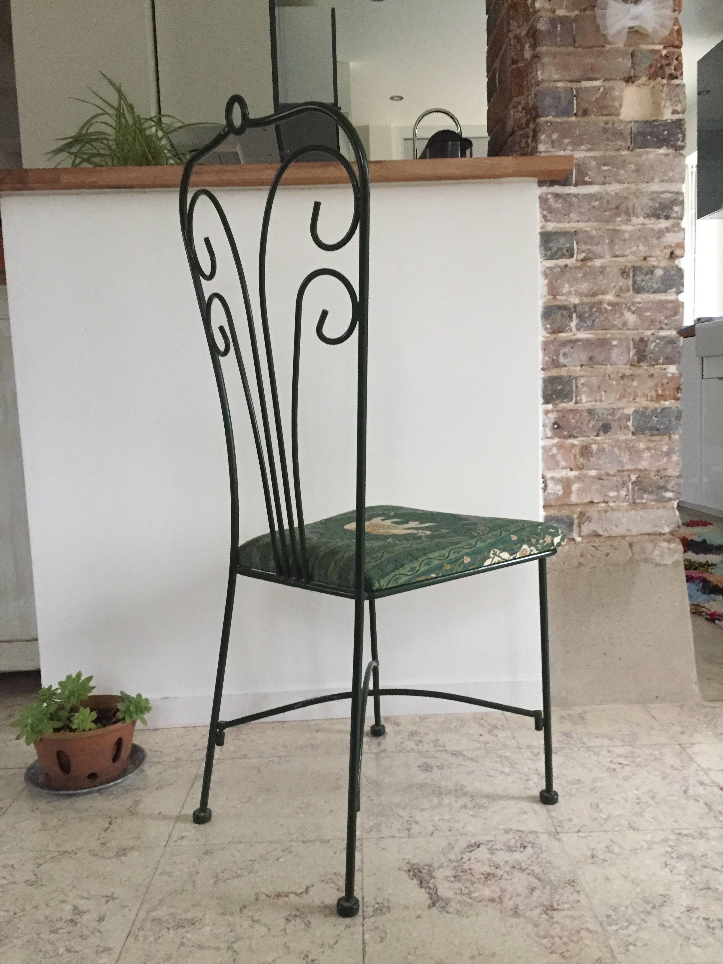 Chaise de jardin fonte d'acier vintage
