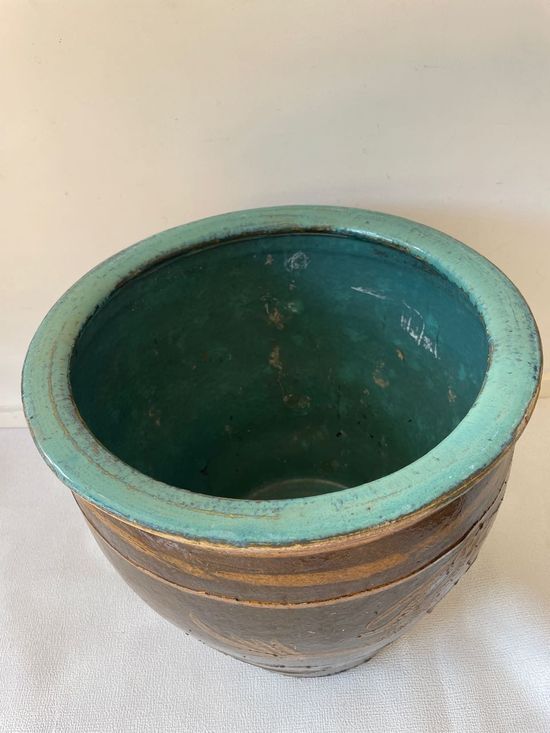 Chinese pot cache dragon draw