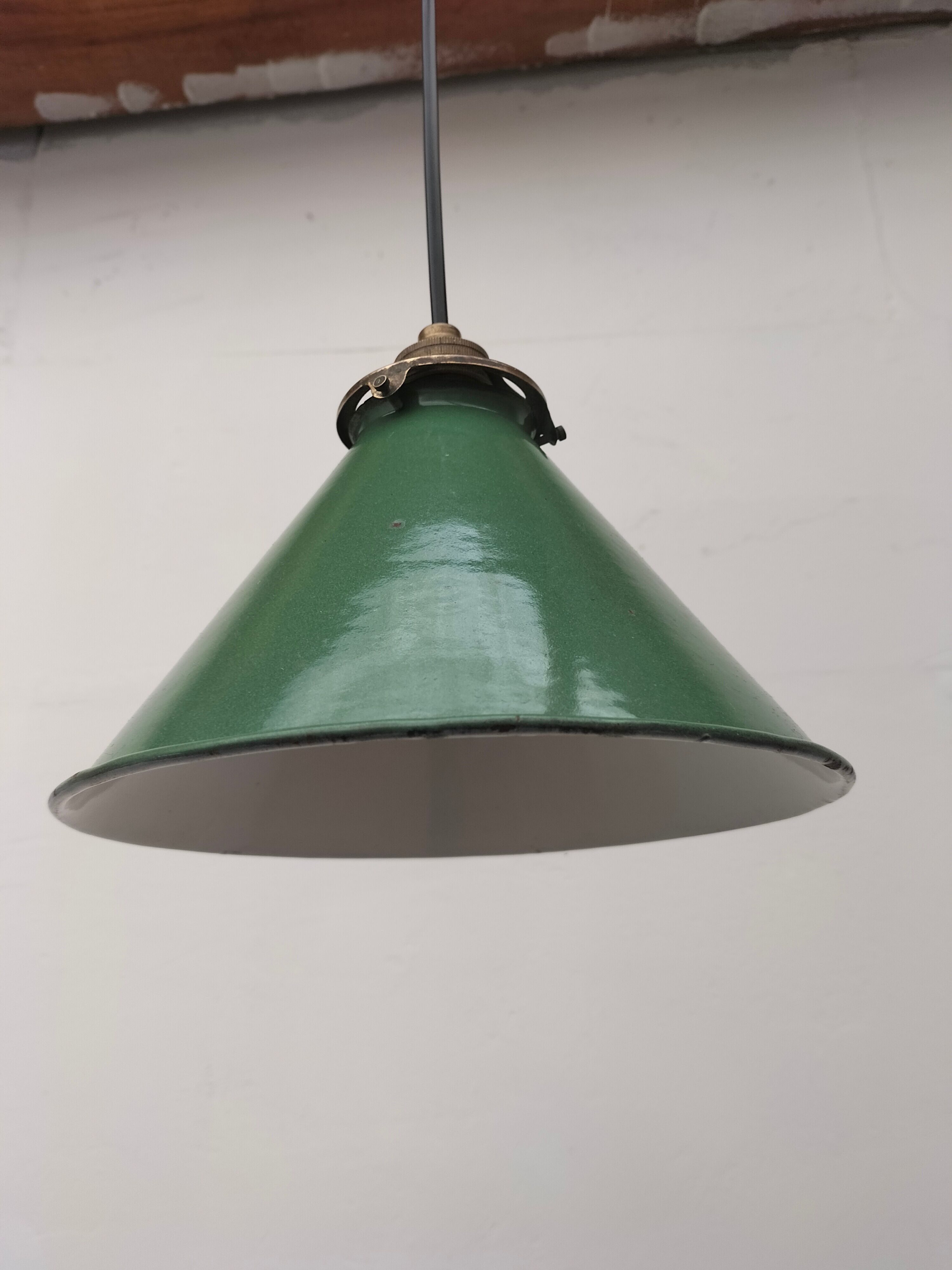 Suspension cone enamelled sheet metal