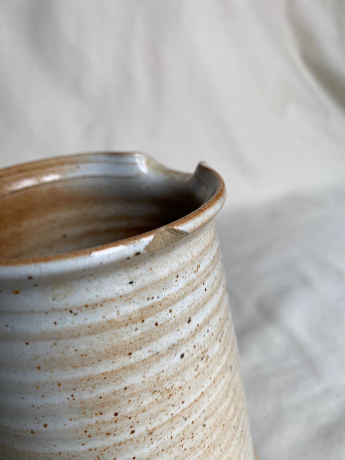 Jug / Sauceboat Stoneware from the Marsh