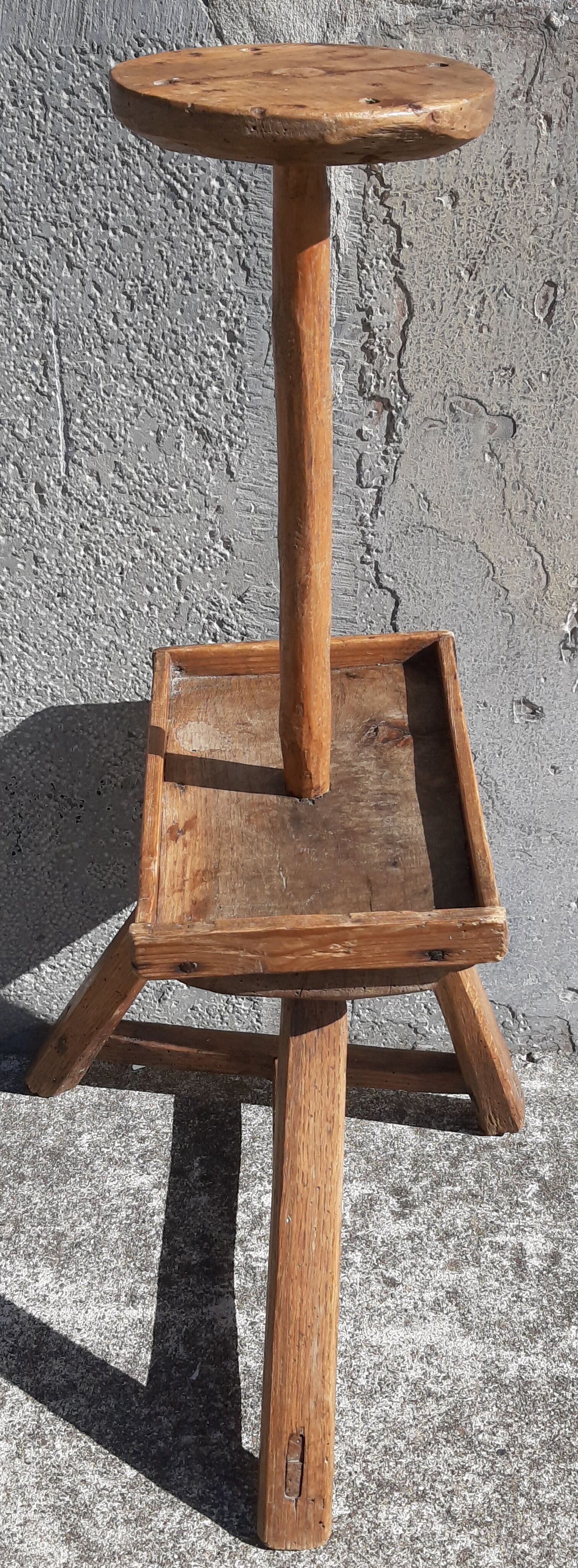 Wooden tripod