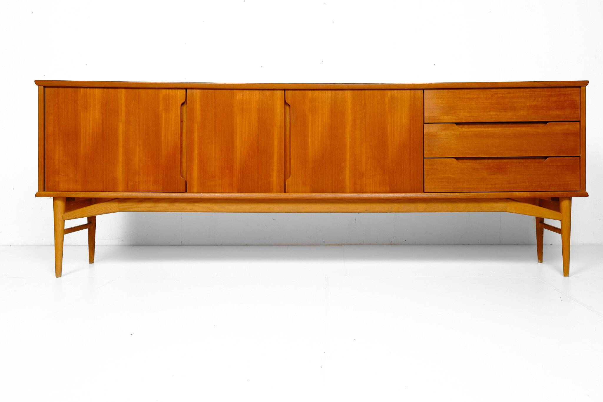 Teak enfilade, Fredericia, by Borge Mogensen, built around 1970.
