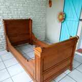 Sleigh bed in 90