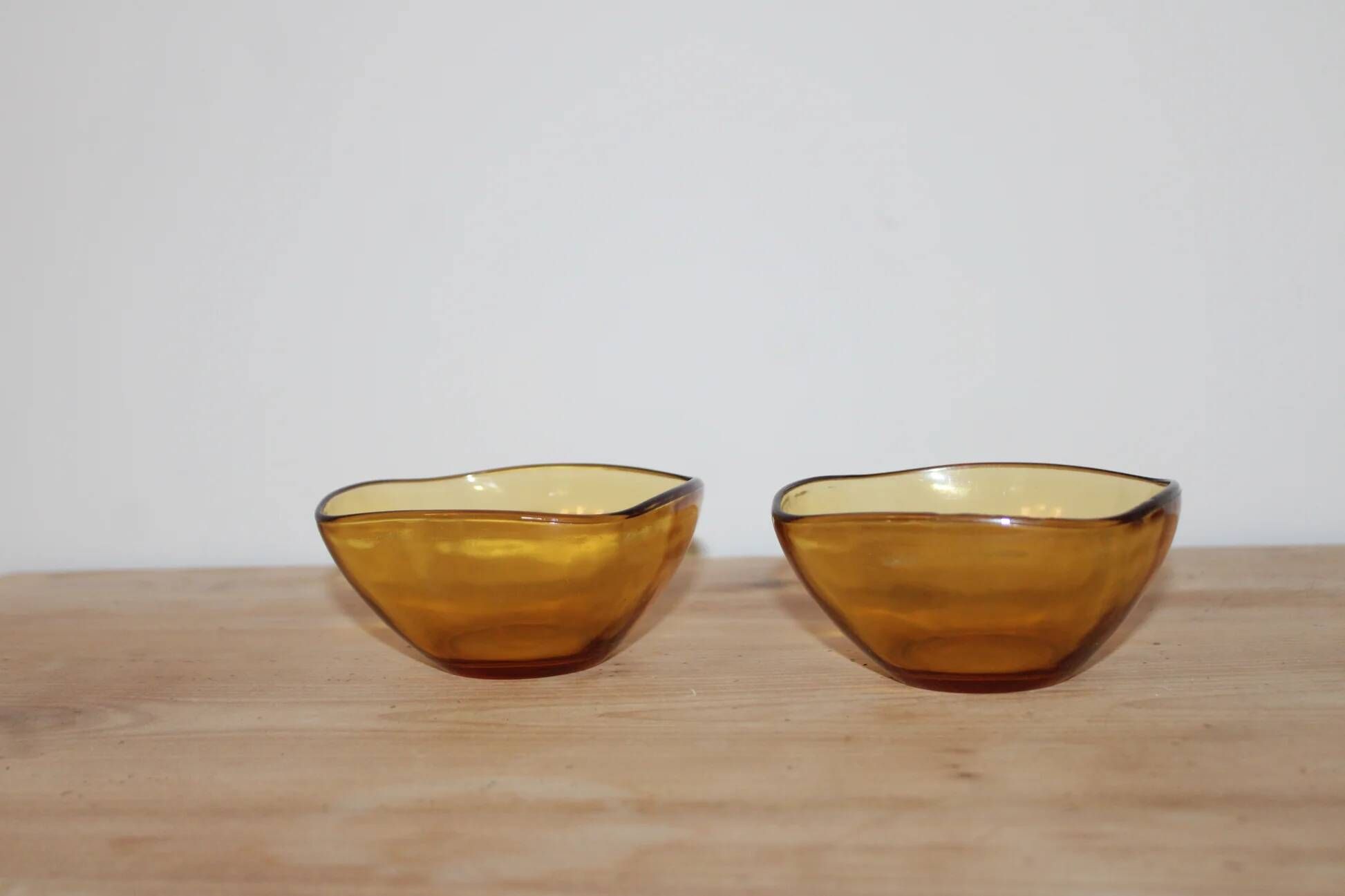 Set of 2 vintage amber glass ramekins – 1970s – Made in France
