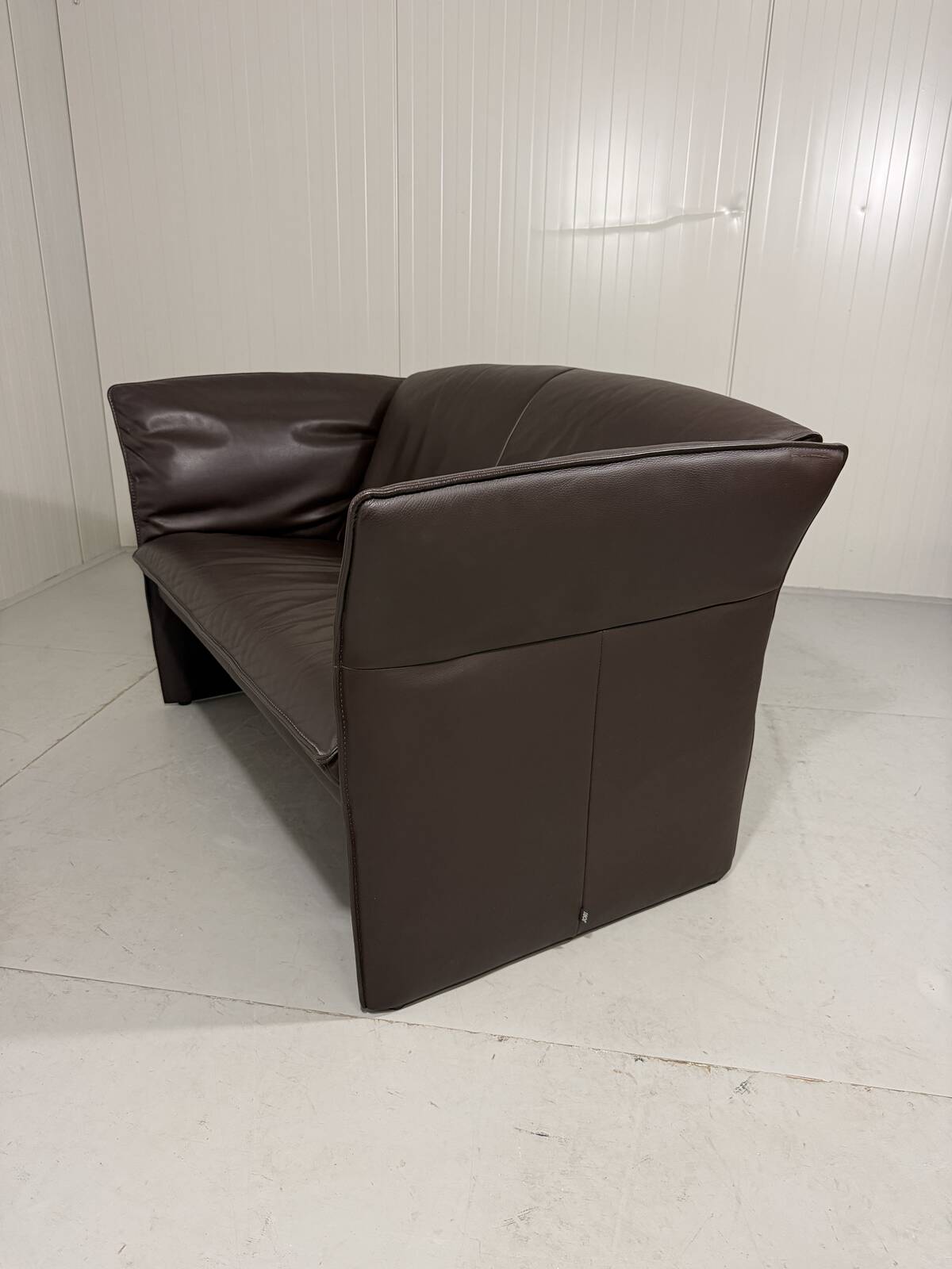 Christophe Giraud brown leather sofa Indy, Jori Belgium 1990’s