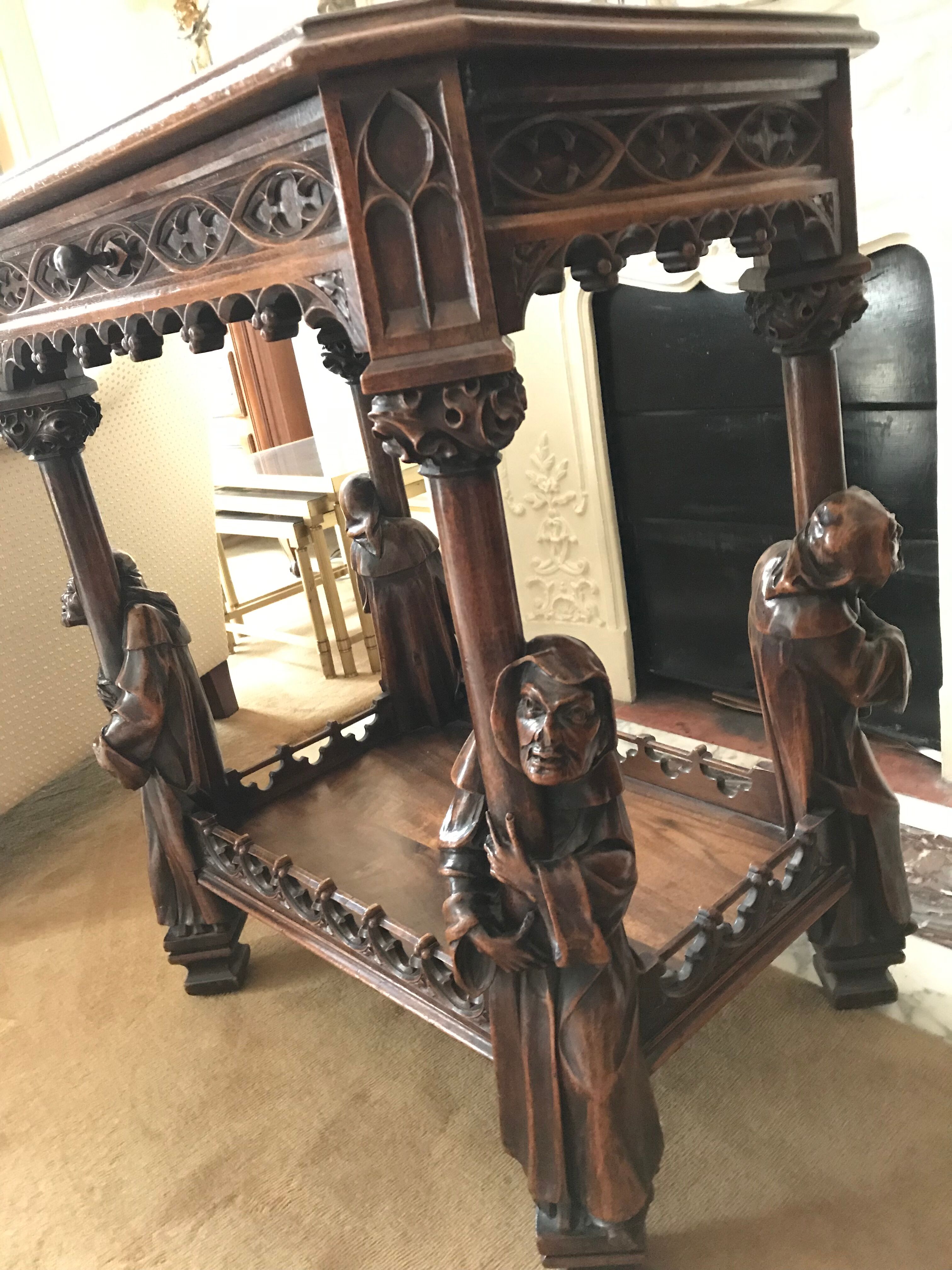 Console gothic style