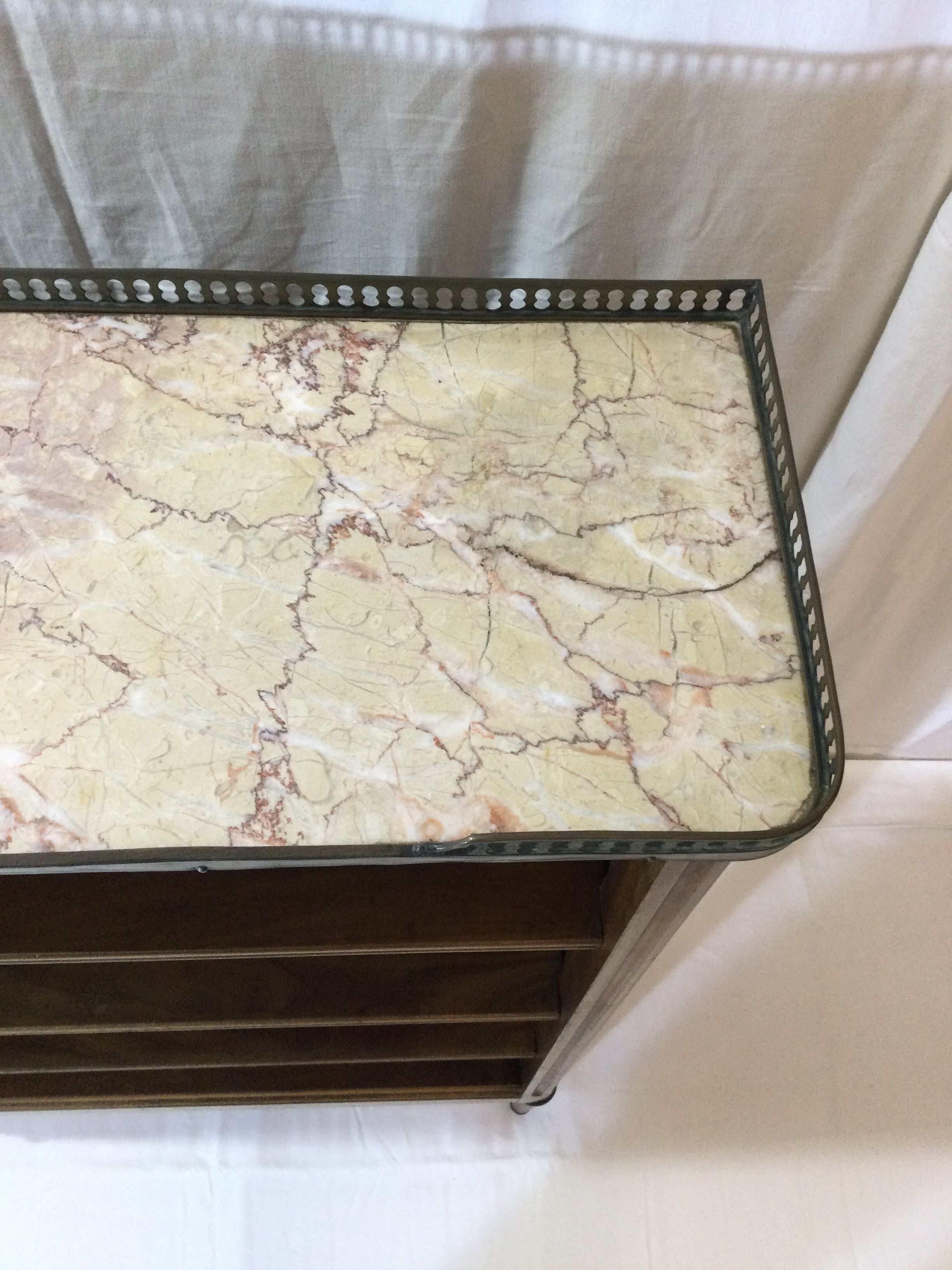 Entrance library - bibus Louis XVI