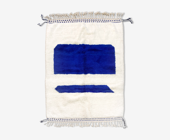 Tapis berbère marocain beni ouarain écru à motifs bleu majorelle 240x182cm