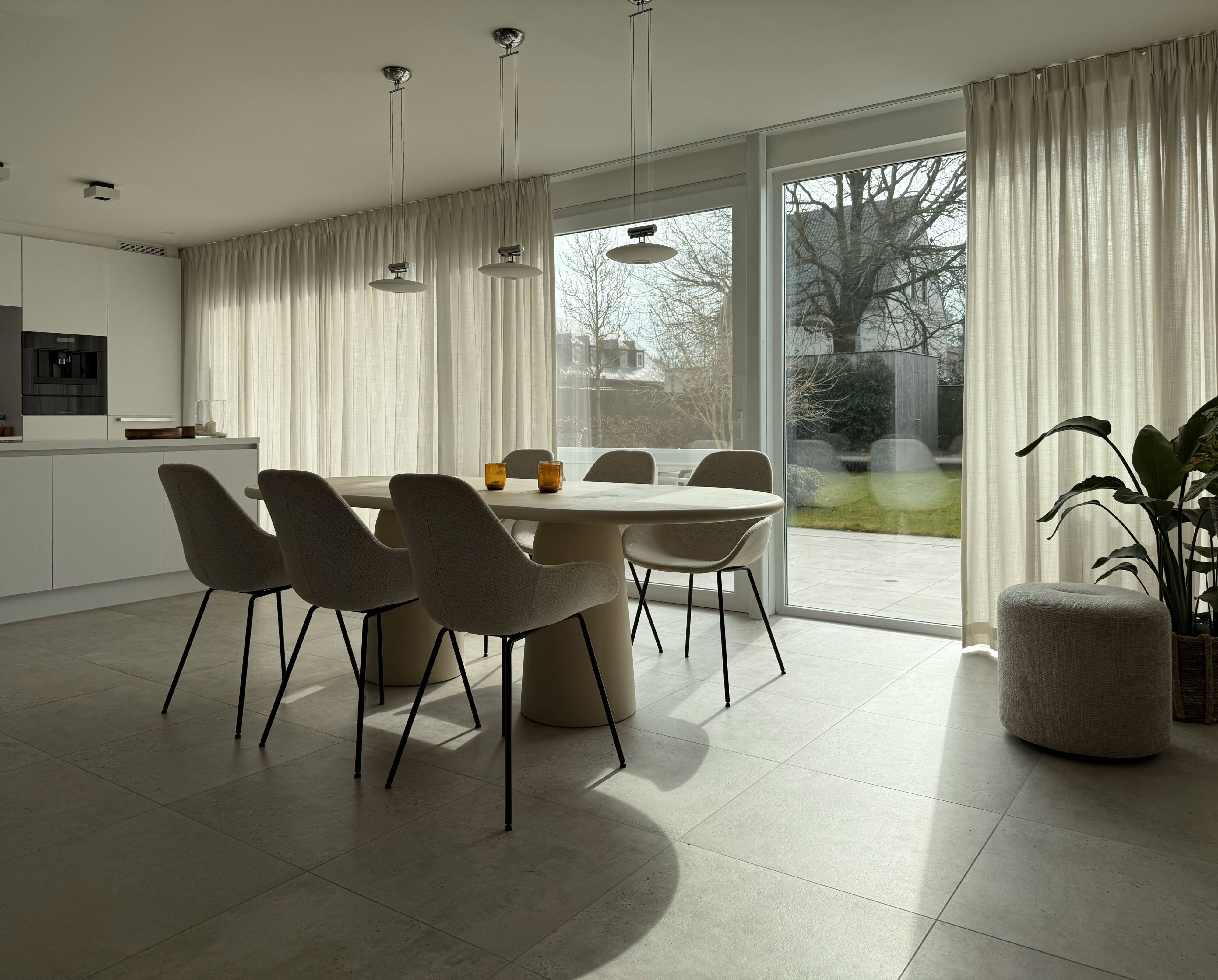 Handmade Contemporary Textured Premium Plaster Dining Table - Customizable