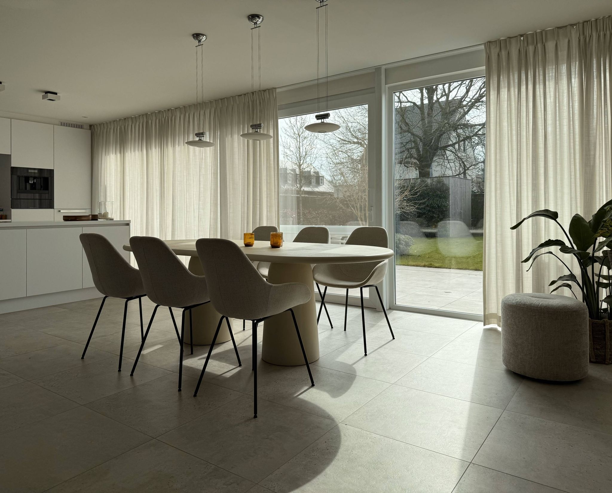 Handmade Contemporary Textured Premium Plaster Dining Table - Customizable