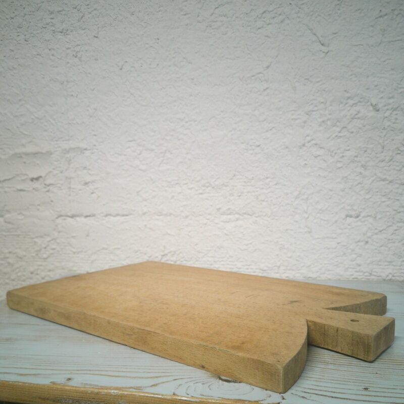 Wooden cutting board