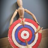 Shooting target with 3 arrows