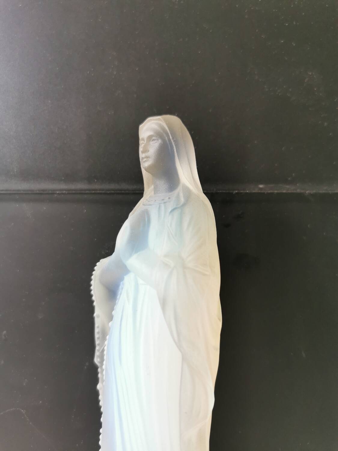 Opalescent Virgin Etling