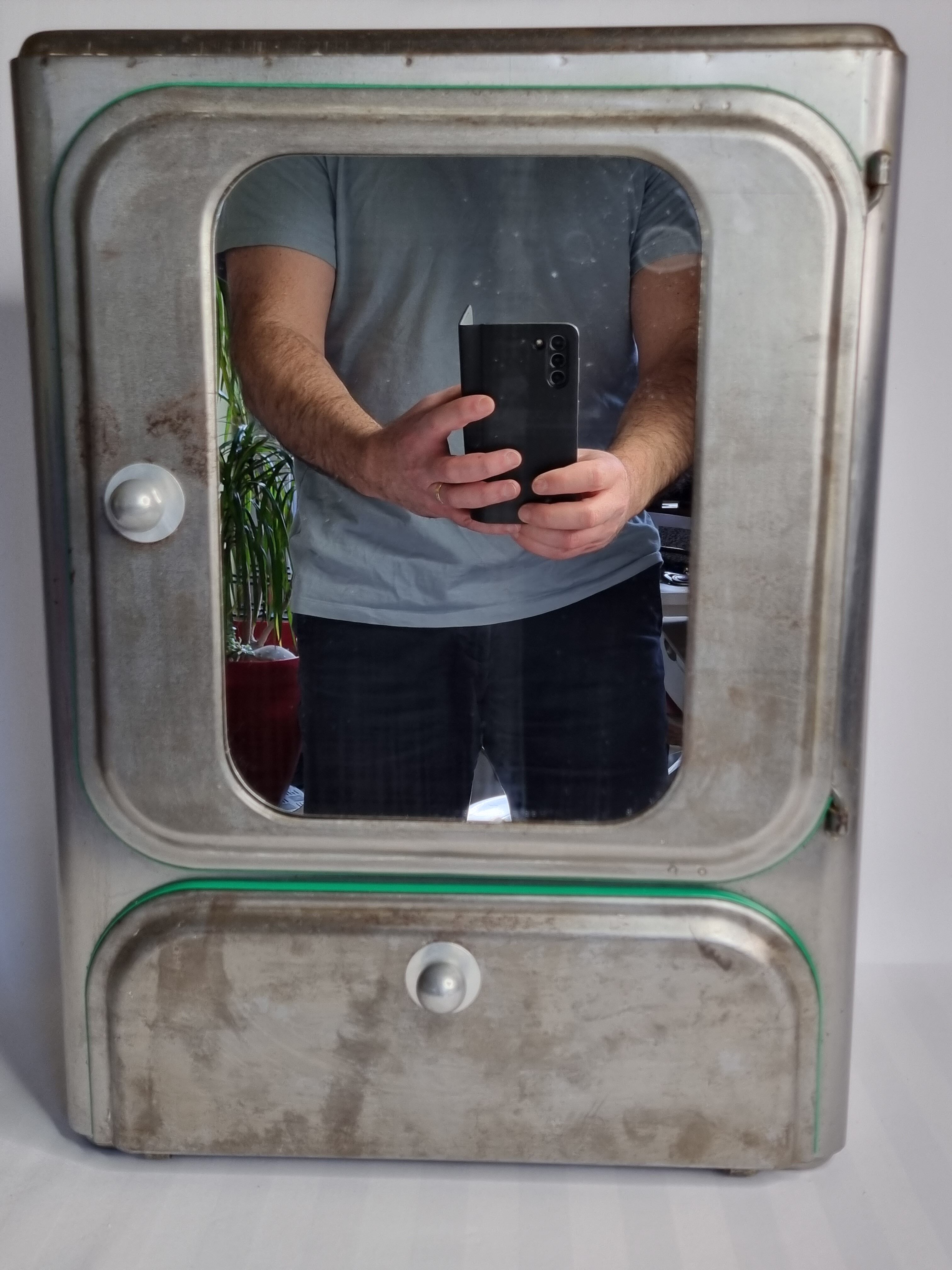Armoire à pharmacie murale en métal années 40-50 miroir
