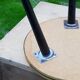 Table d’appoint vintage des années 60 piètement tripode bois noirci plateau formica blanc