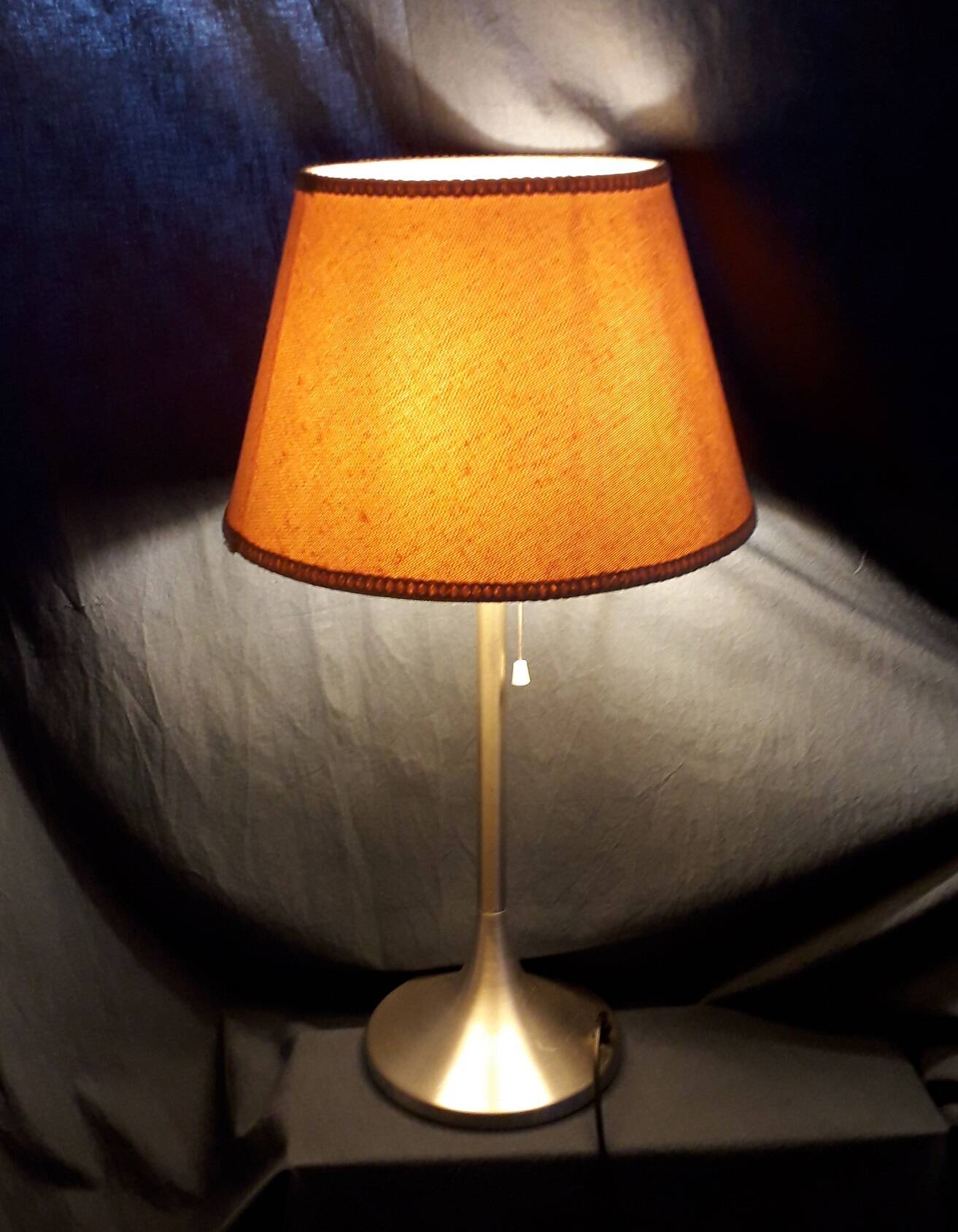 1970s tulip base lamp