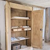 Armoire parisienne
