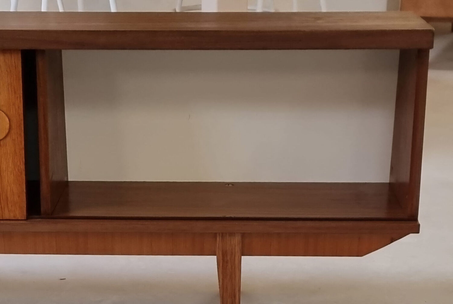 Lowboard du milieu du siècle