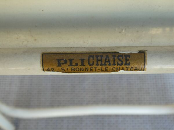 Table pliante et ses 2 chaises pliantes Souvignet des années 60