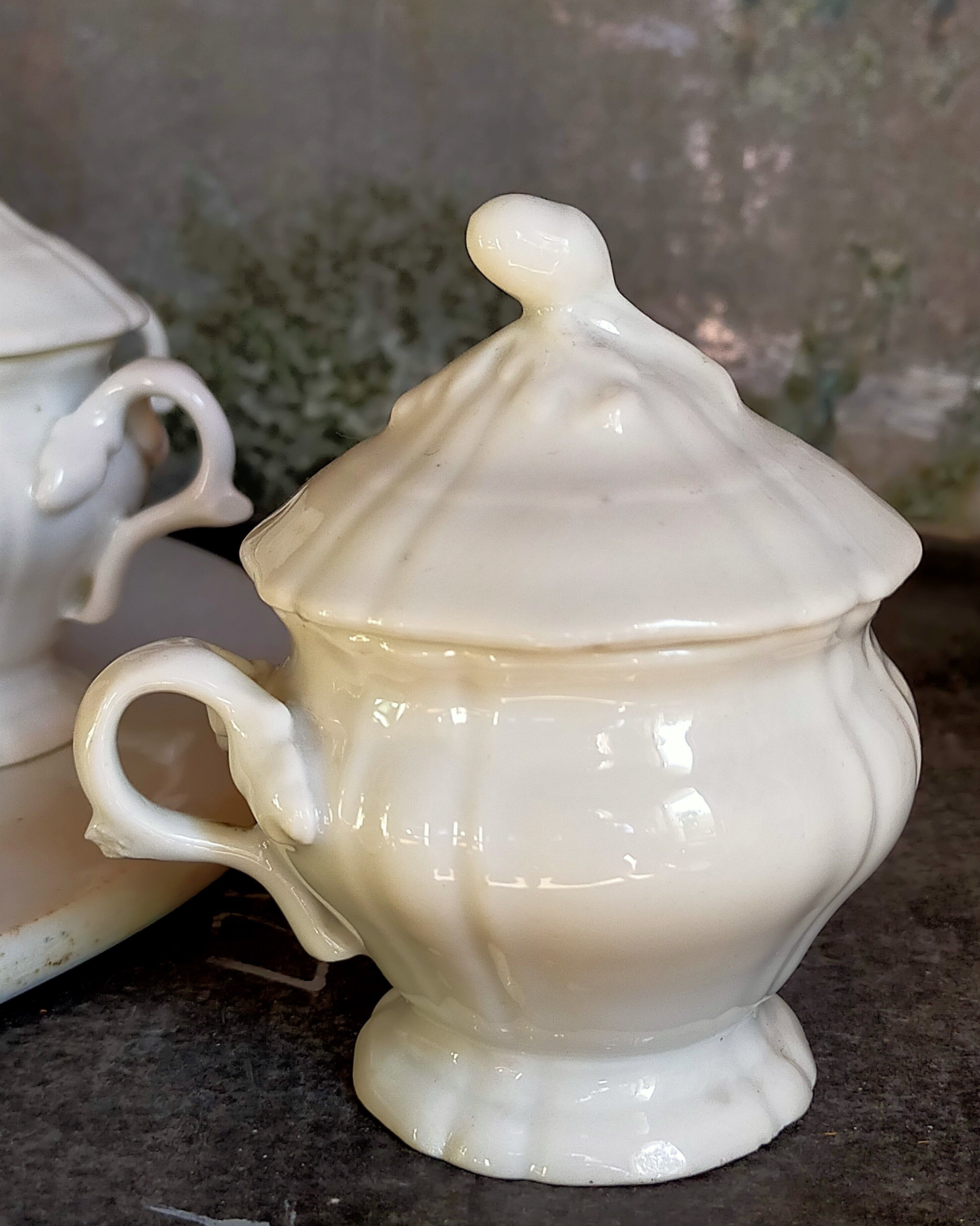 Set of seven covered pots and tray old white slurry nineteenth