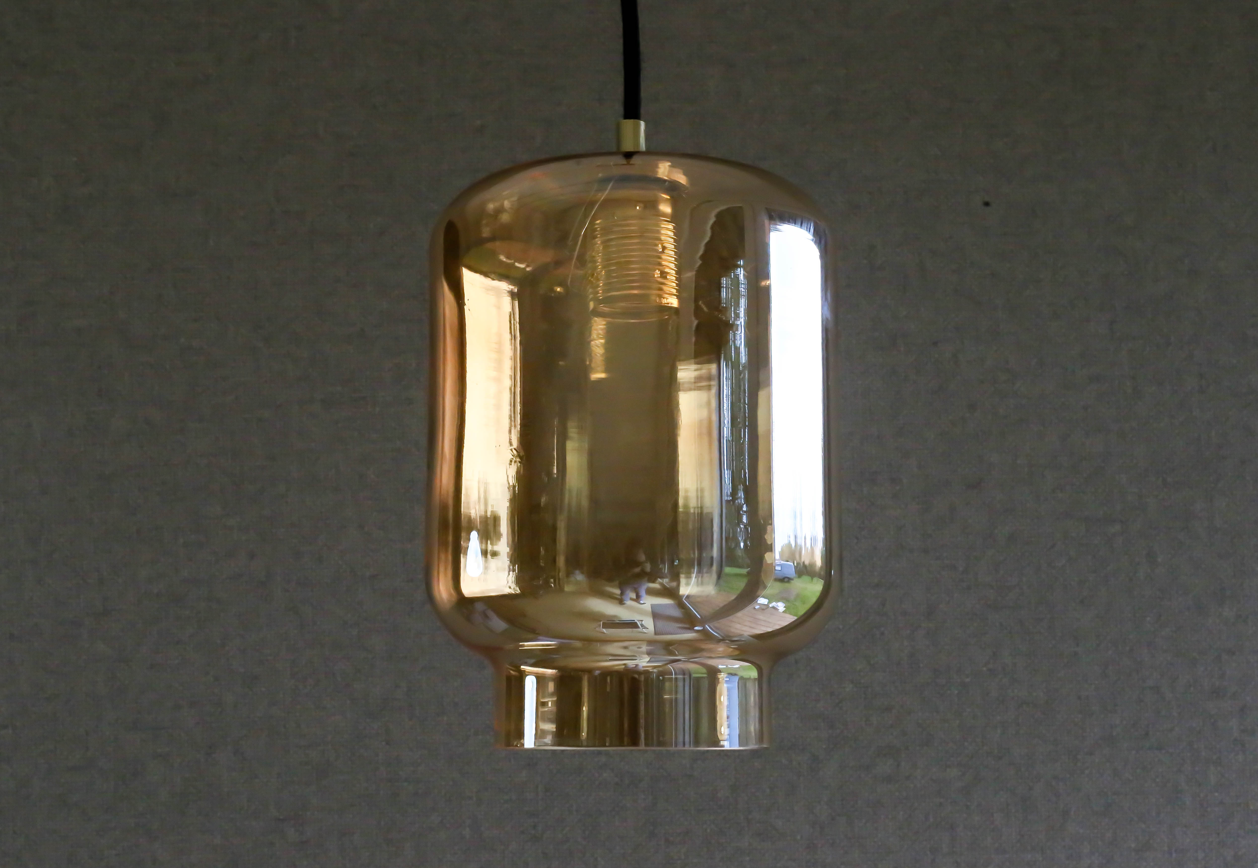 Antique suspension lamp in translucent amber glass - delivered with cable and new socket - circa 1970