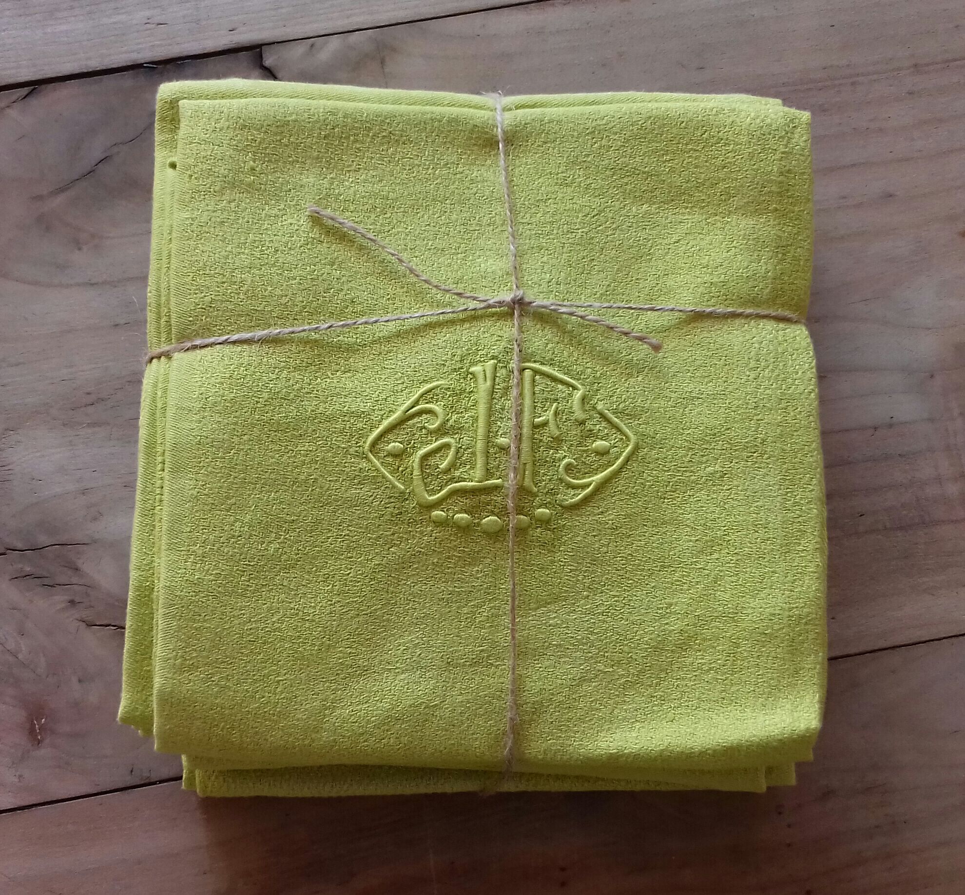 9 damask linen napkins
