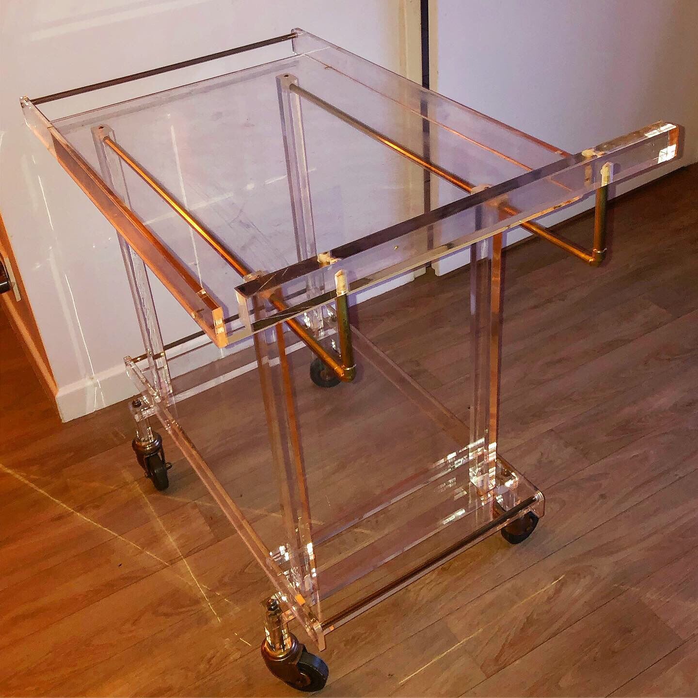 Desserte bar rolling brass Plexiglas