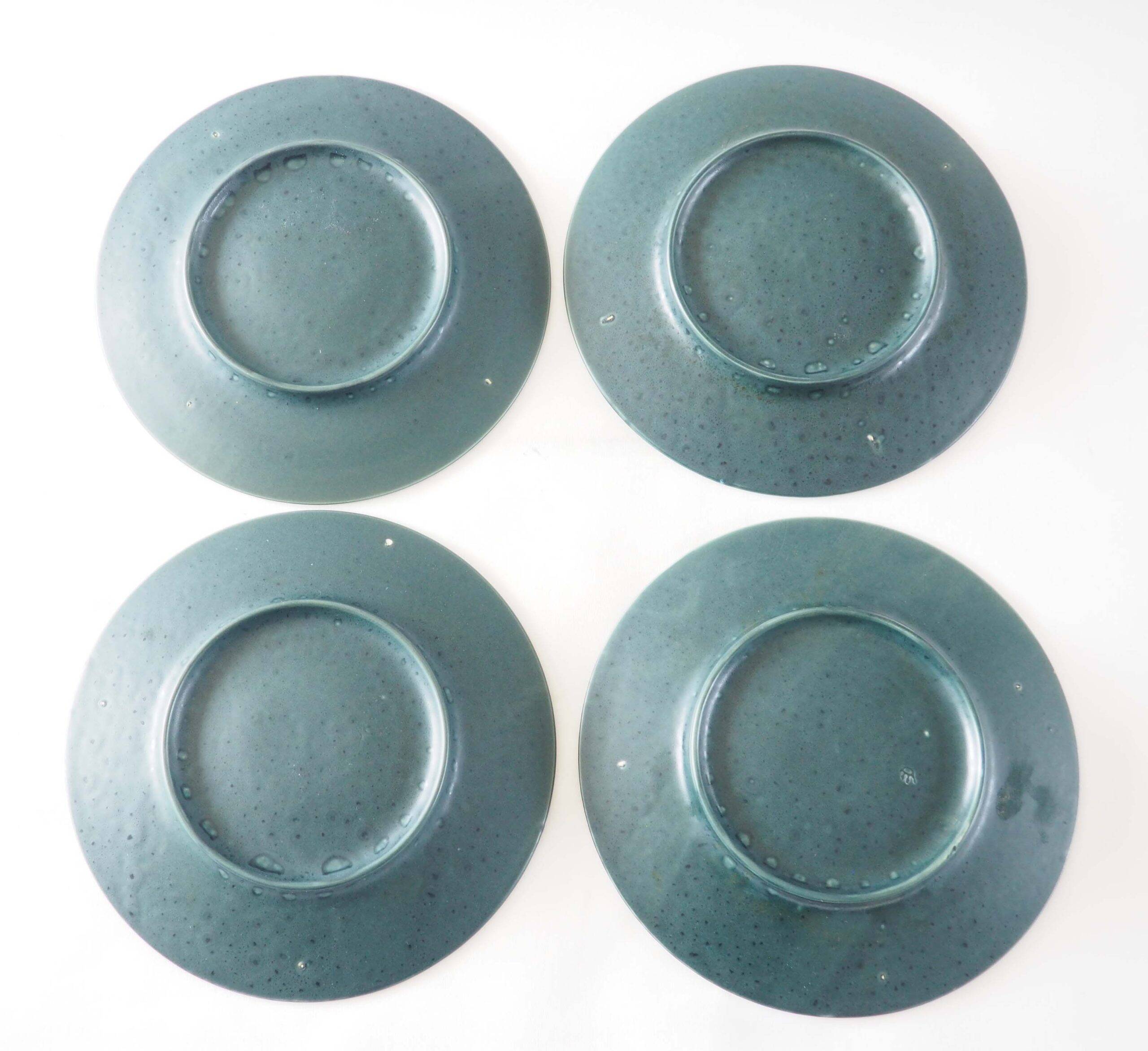 Blue lava fat plate and dish service