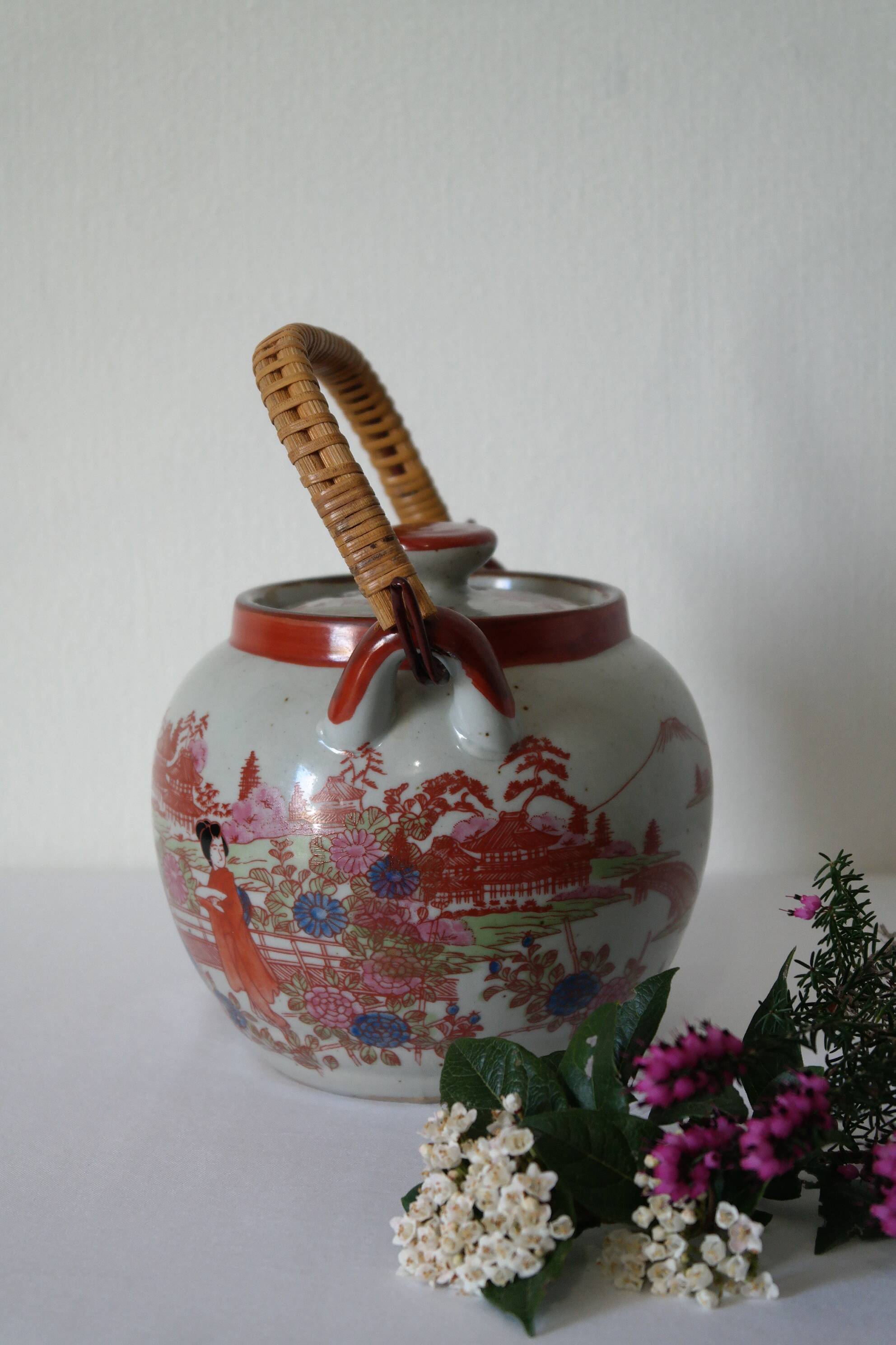 Théière Japonaise en céramique peinte