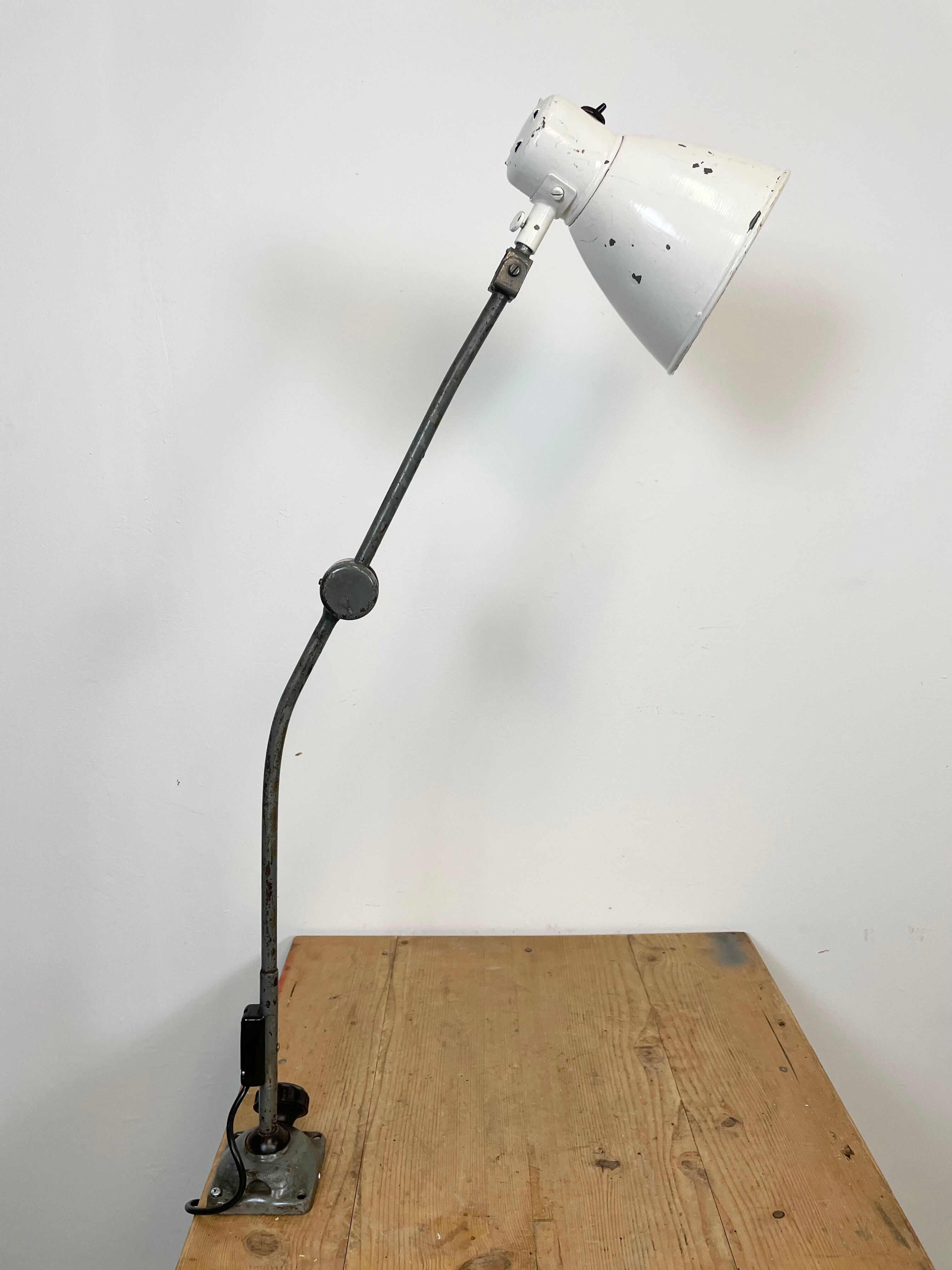 Lampe de table d’atelier industriel années 1960