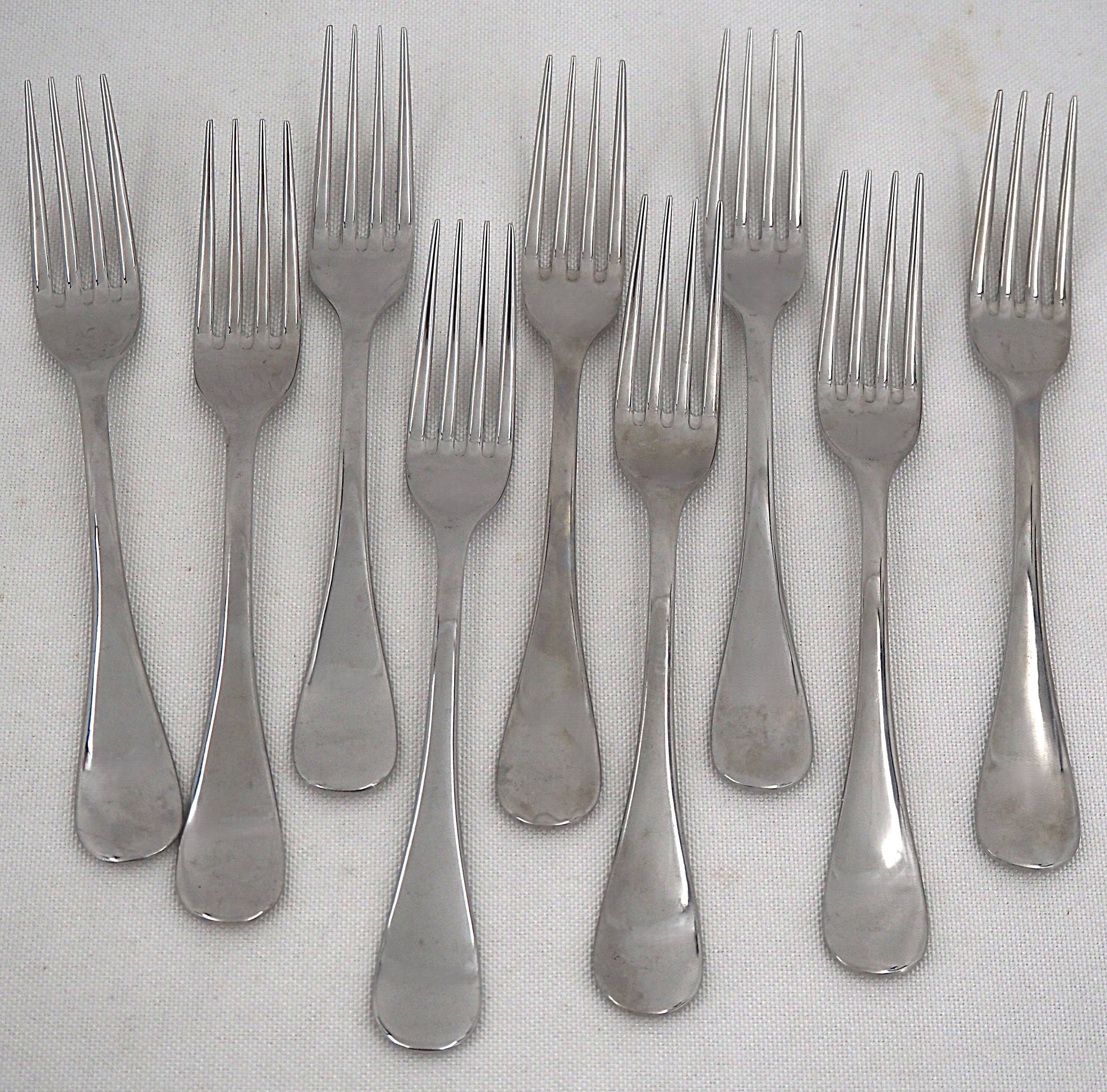 Christofle acier berry, 9 dessert forks, 17 cm in excellent condition.