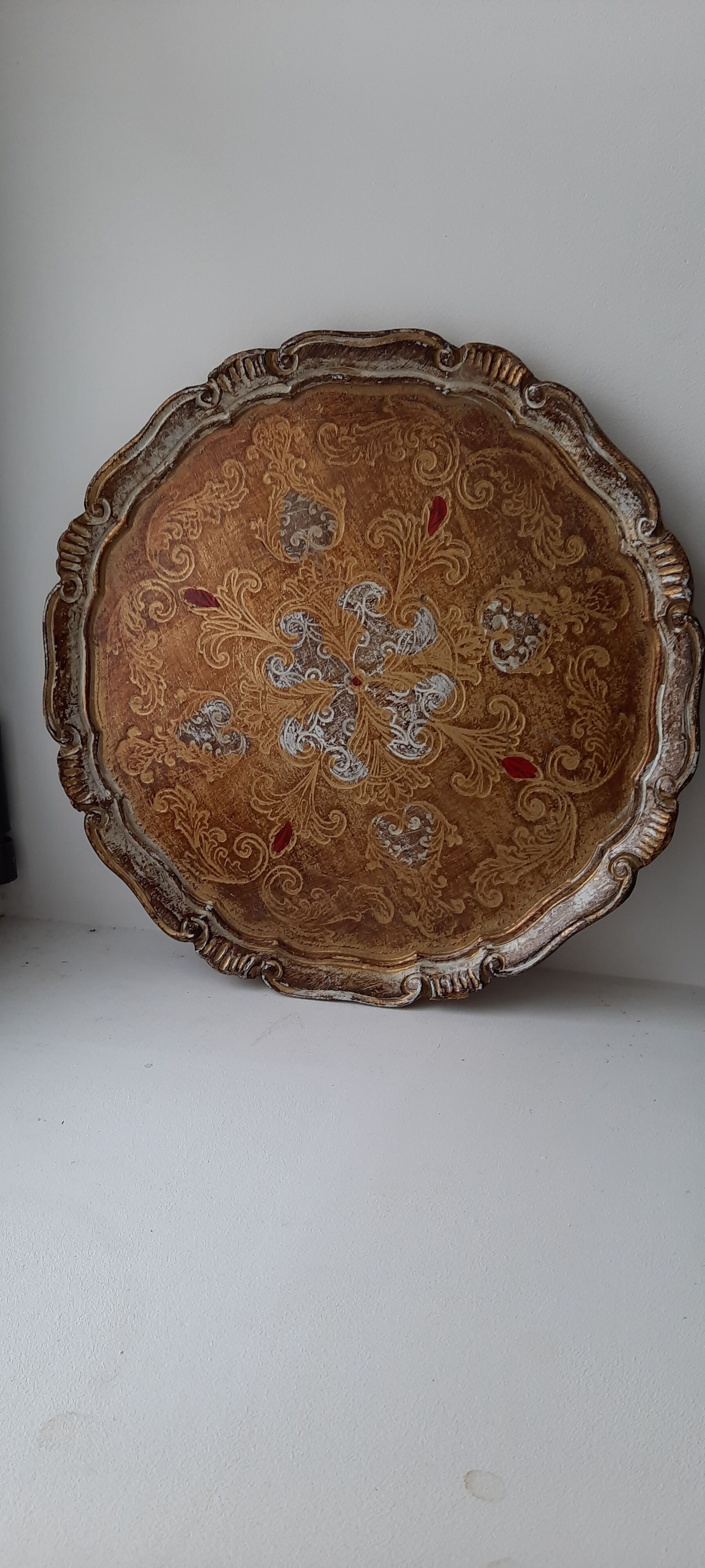 Venetian plate