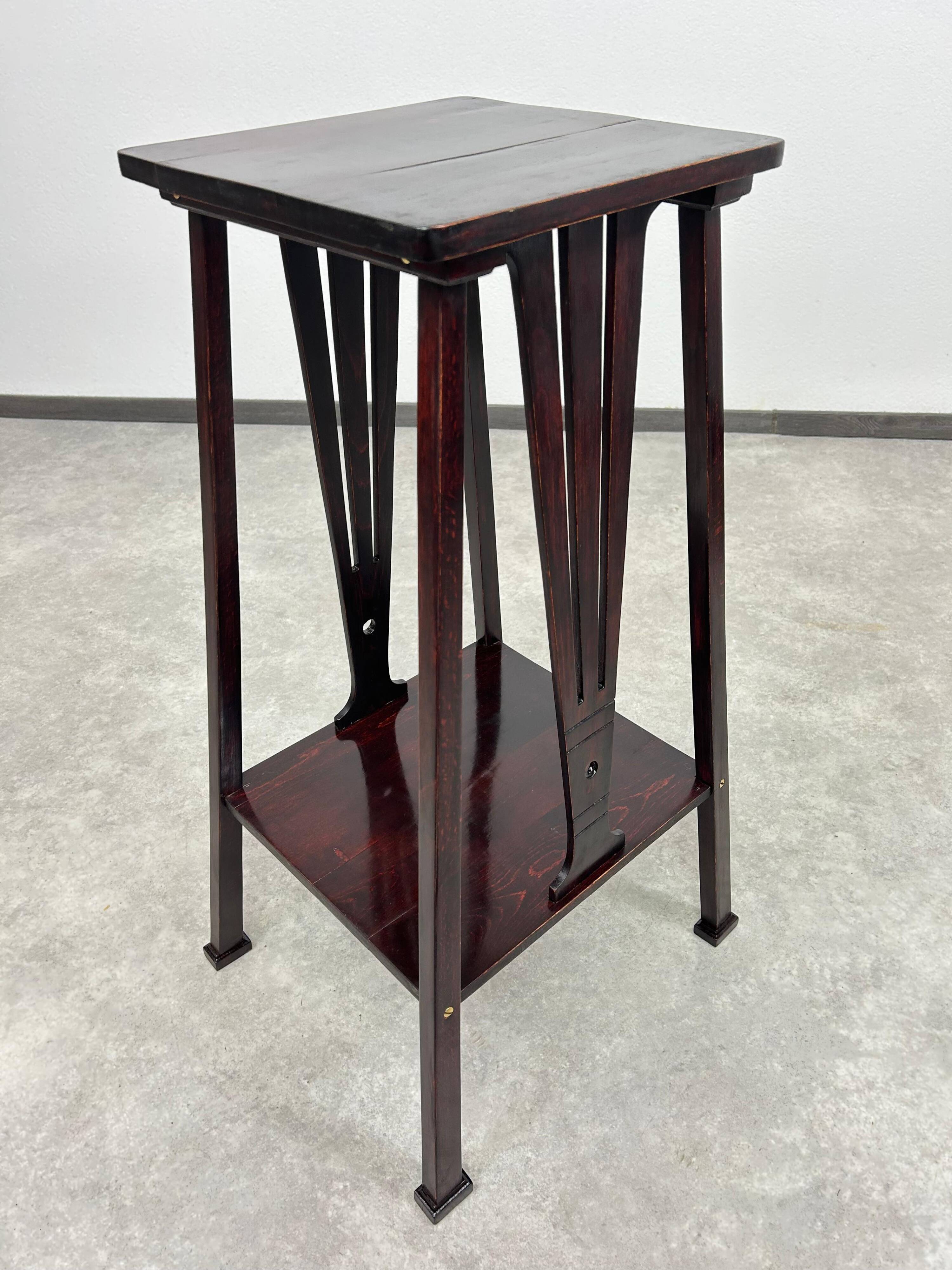 Plant stands Secession no.9533 by architect Marcel Kammerer for Thonet