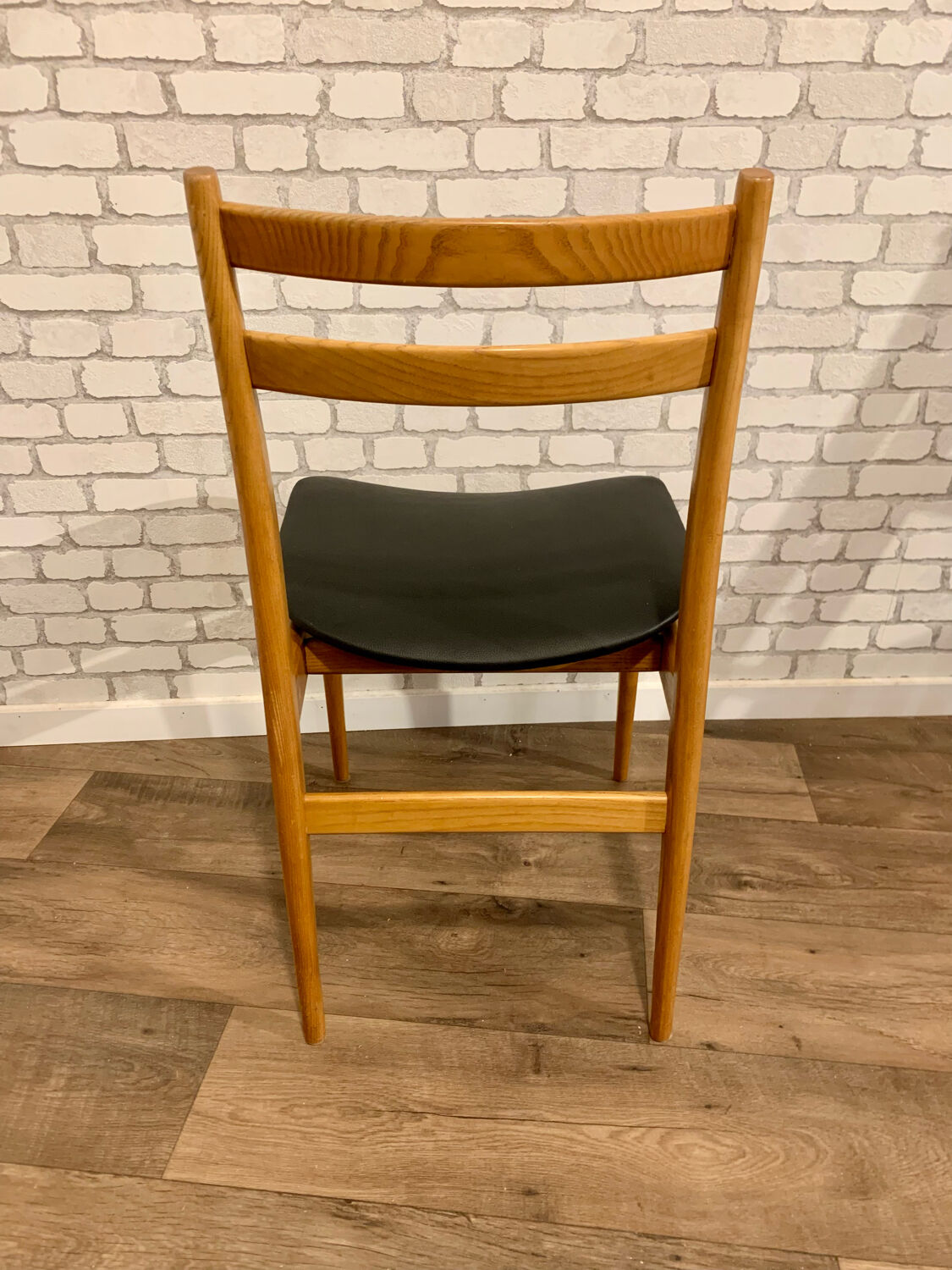 Series of 4 vintage Scandinavian style chairs