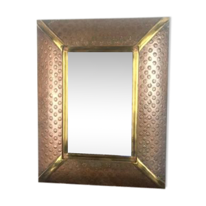 Miroir en tôle et cuivre repoussé