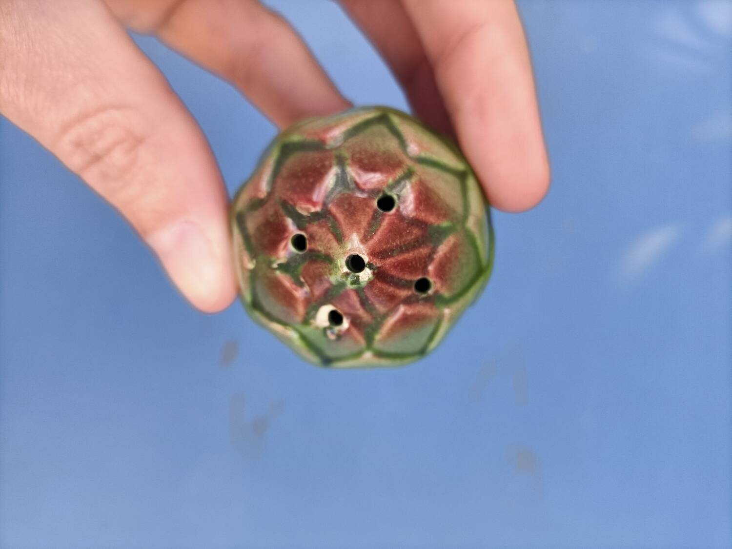 Artichoke salt shaker