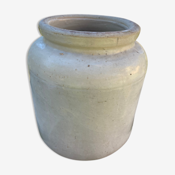 Sandstone pot gray color