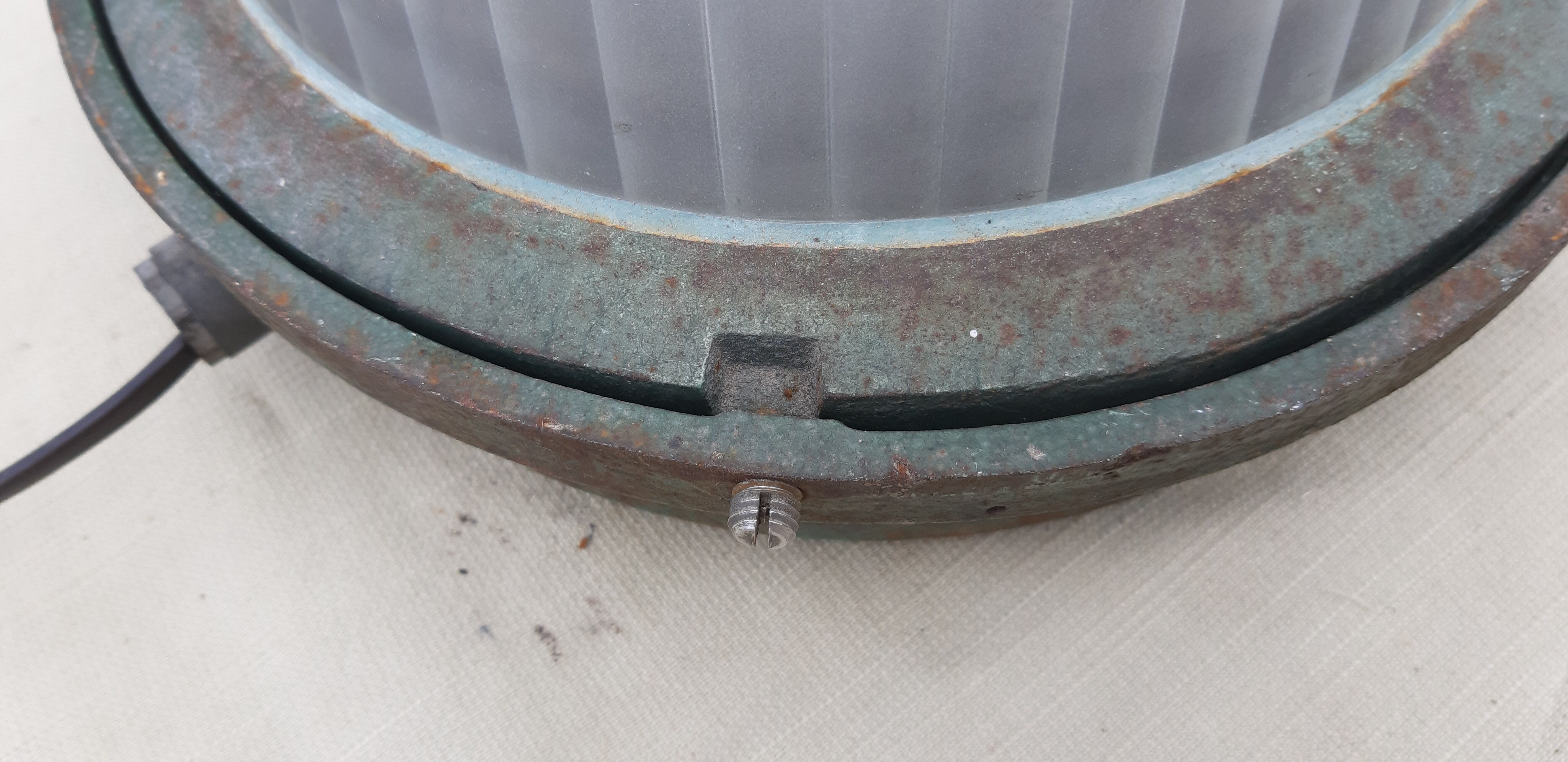 Holophan CE200 FC5 industrial lamp