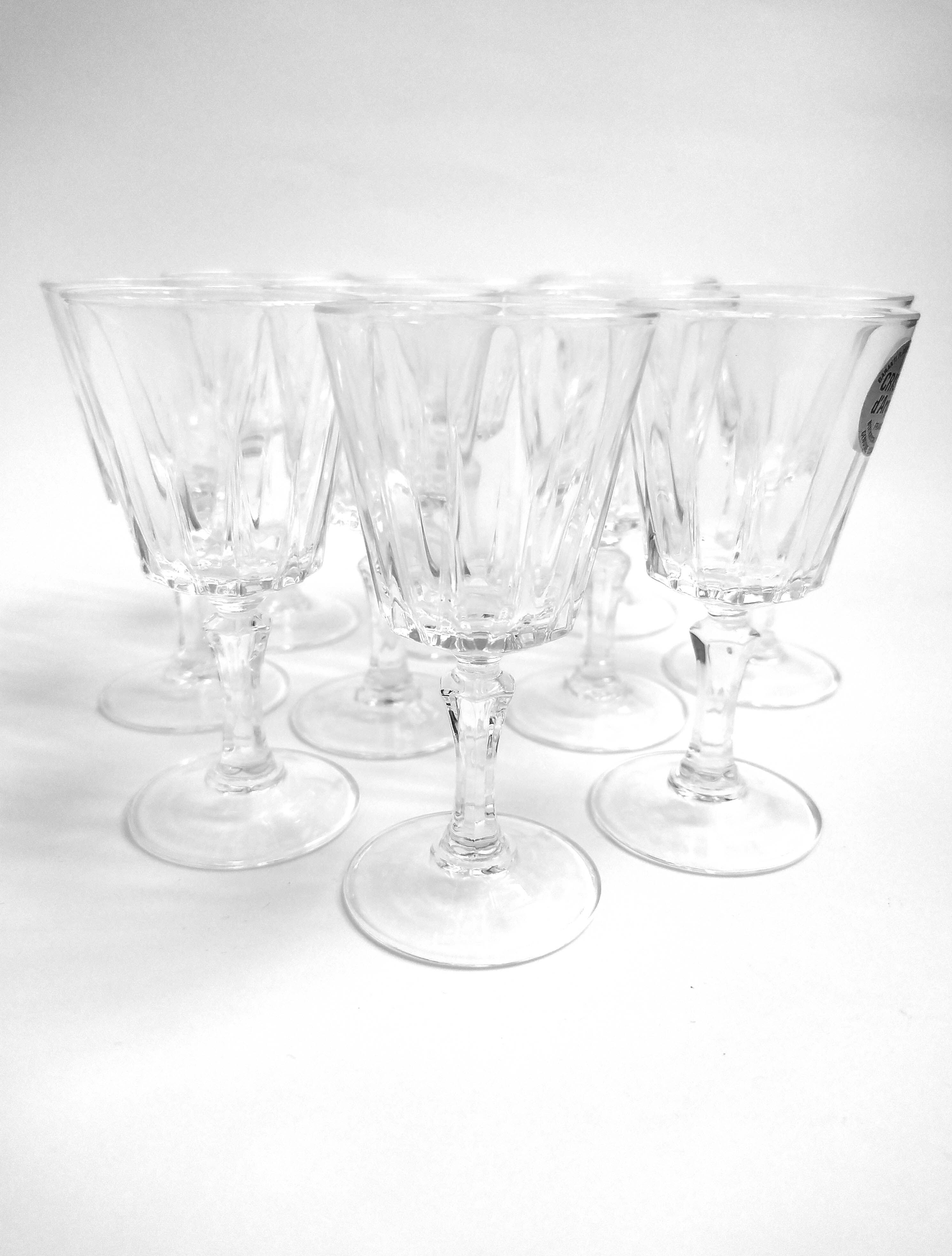 Set of 8 crystal liqueur glasses from Arques Versailles model