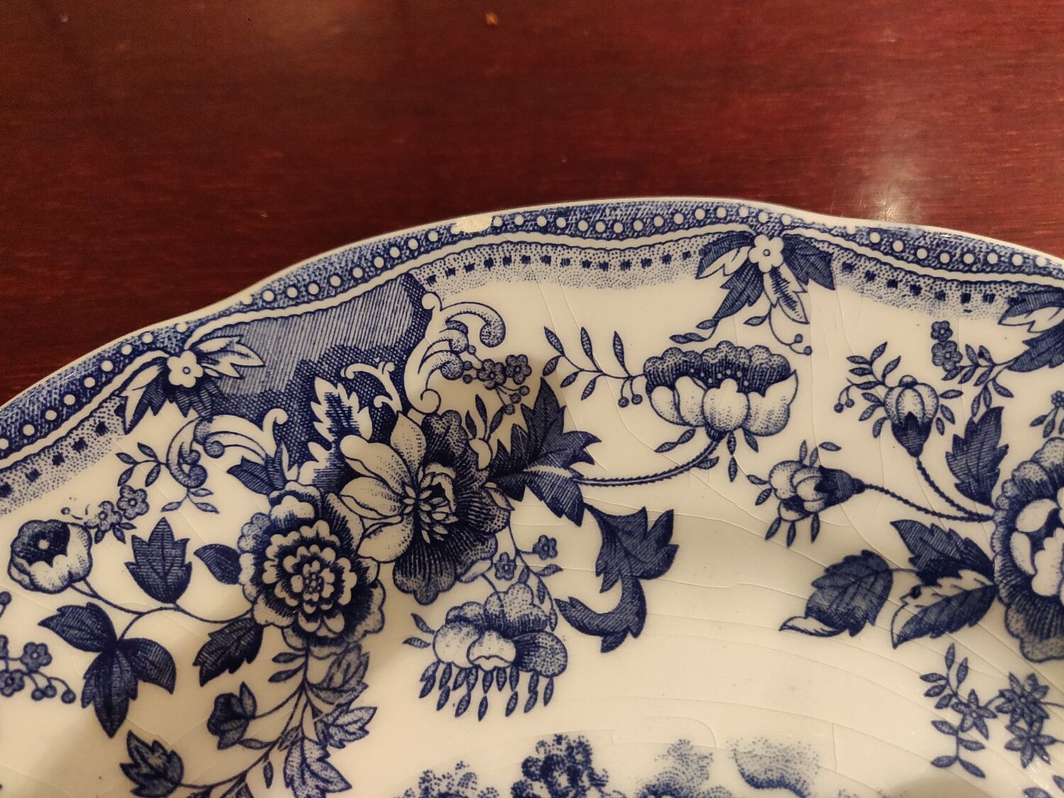Service of antique Italian ceramic plates Promogros