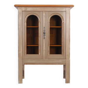 vitrine en chêne, design