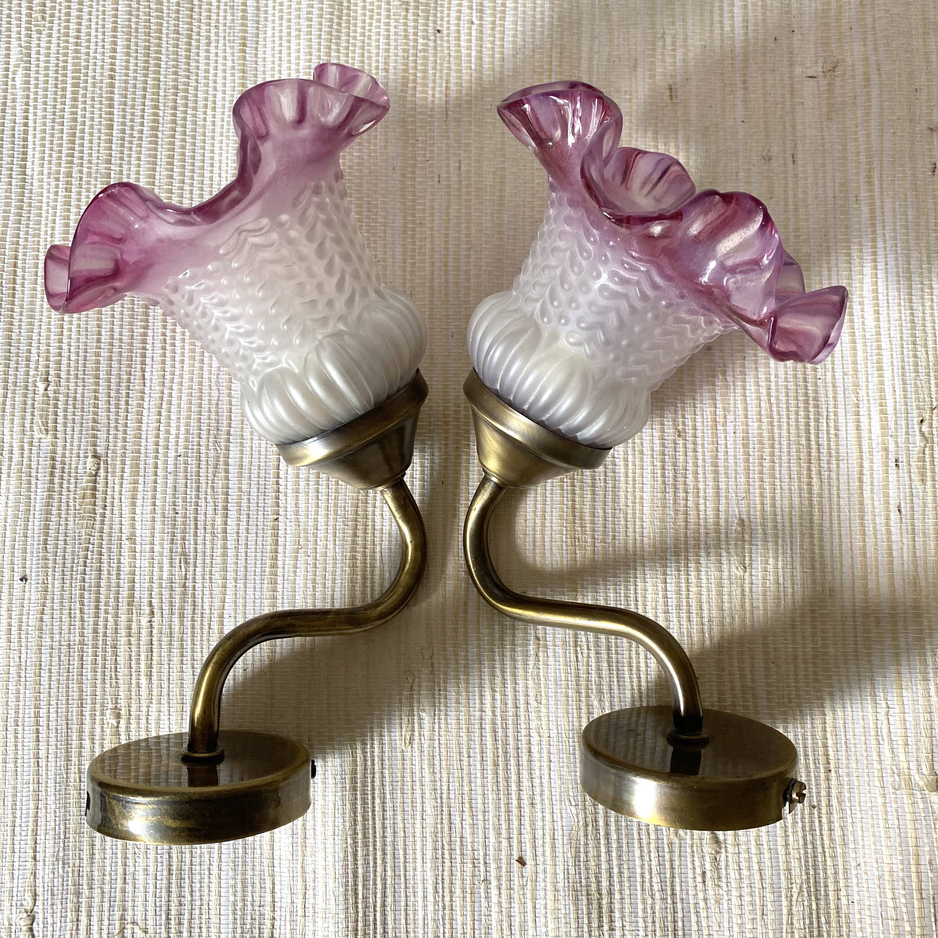 Pair of retro style wall lights, tulips