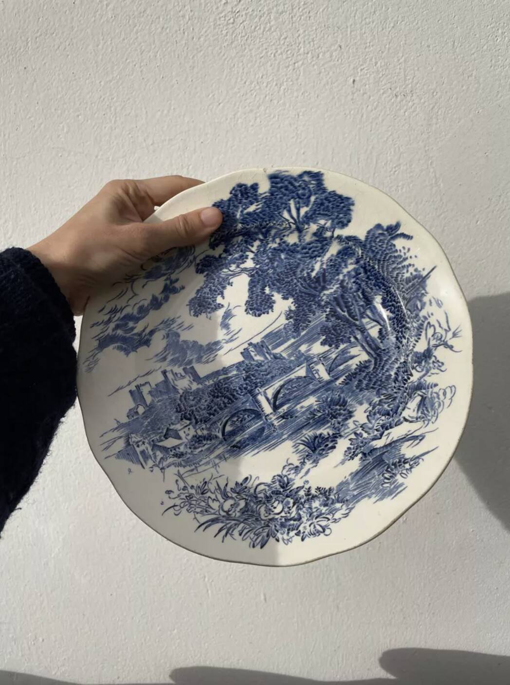 4 flat plates Gien iron earth