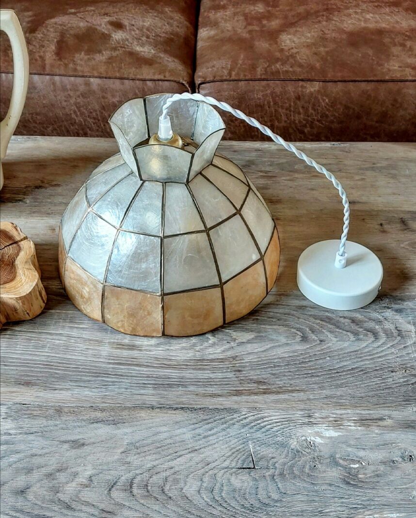Vintage mother-of-pearl pendant lamp