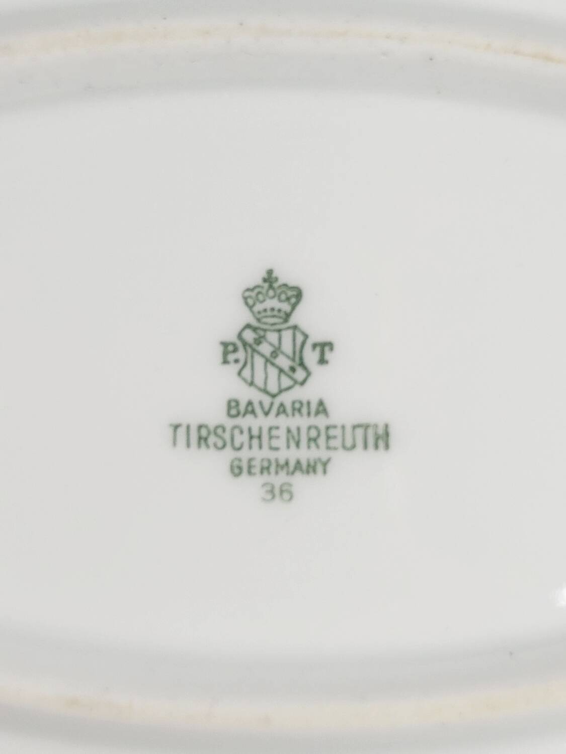 Large oval antique dish in gilded porcelain – Tirschenreuth, Bavaria –